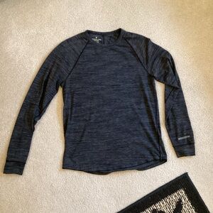 AE Outfitters Active Flex Black & Gray Long-Sleeved Workout Shirt